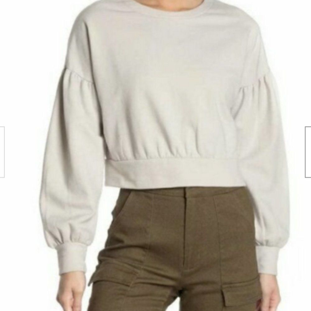 5/$25 Summer Sale!!! Abound Ivory Balloon Sleeve Sweater Size M
